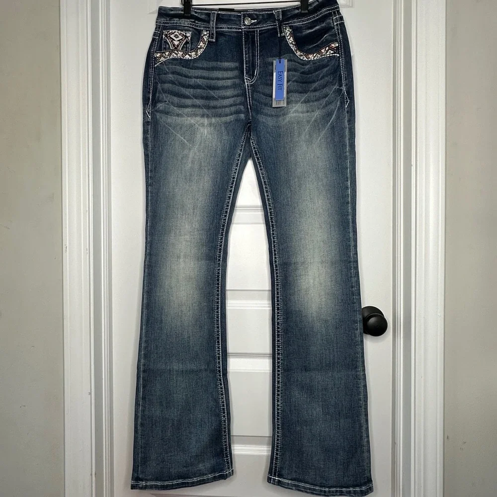 Grace in LA Women's Bootcut Jeans 31 NWT Cow Skull Embellished Easy Fit‎ Y2K